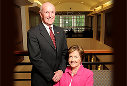 Lindleys enhance their support of Elon with estate gift
